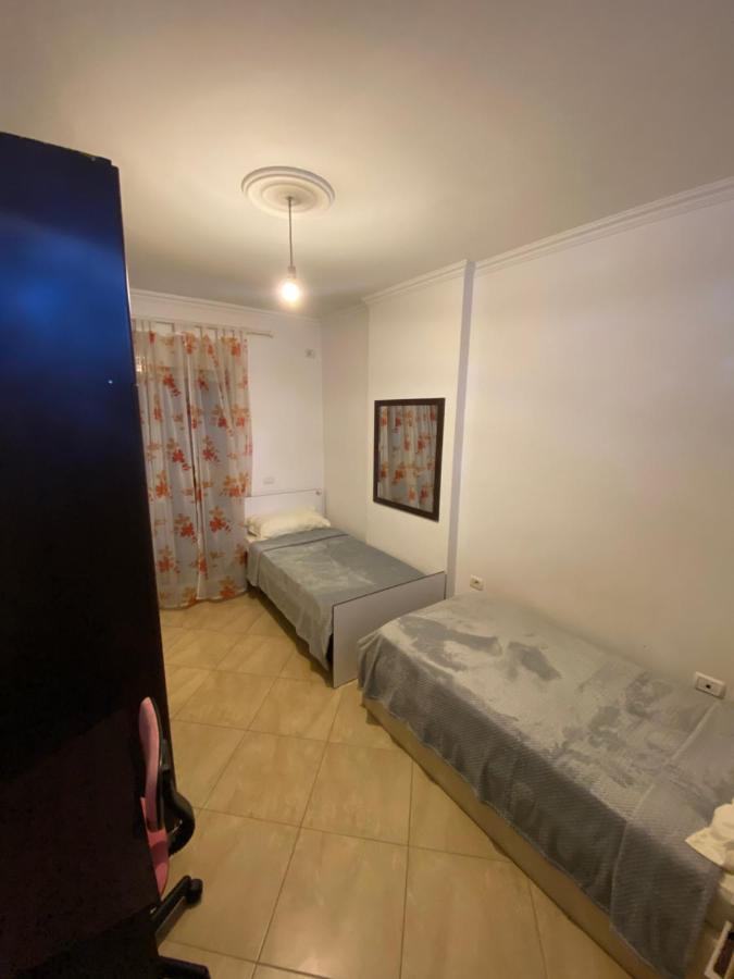 Chlo Apartment 3 Tirana Exterior foto